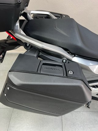 Honda Forza 750