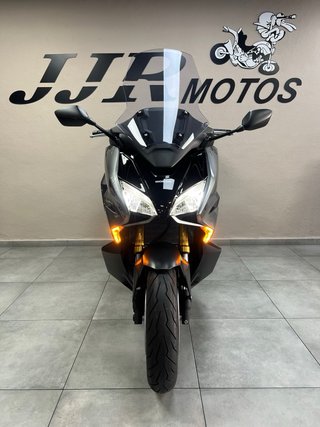 Honda Forza 750