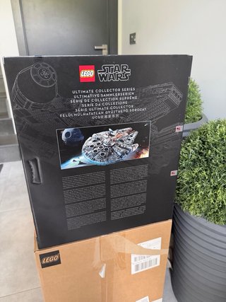 LEGO Star Wars Halcón Milenario UCS 75192