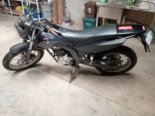 Derbi Cros-City Supermotard Negra
