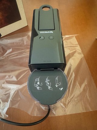 Cafetera Nespresso Essenza Mini Negra