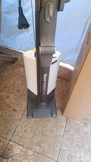 Aspiradora Shark PowerDetect Clean & Empty