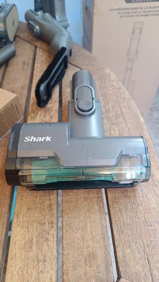 Aspiradora Shark PowerDetect Clean & Empty