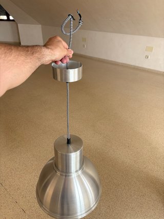 Lampada a sospensione in metallo argentato