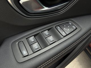 Renault Scénic Limited TCe 103kW (140CV) EDC GPF - 18