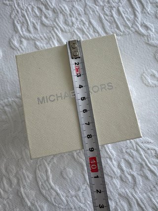 Caja Michael Kors Beige