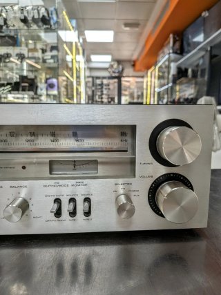 Amplificador Estéreo AM/FMTechnics SA-300