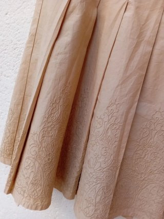 Falda plisada beige Benetton