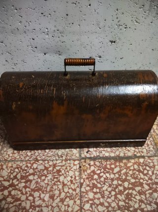 Máquina de coser antigua Singer