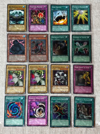 Lotto 28 carte Yu-Gi-Oh! rare