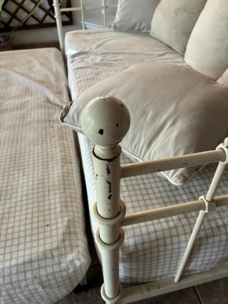 Cama Diván Forja Metal con 2 Colchones Beige