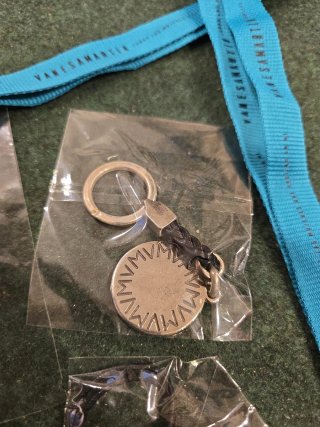 Lanyards, collares y llaveros Vanesa Martín