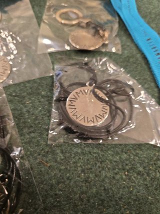 Lanyards, collares y llaveros Vanesa Martín