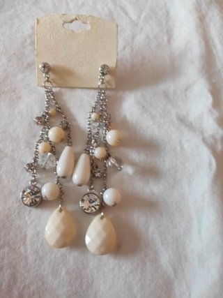 Lote 2 pares pendientes largos verdes y blancos