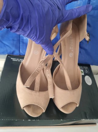 Sandalias tacón alto beige talla 37