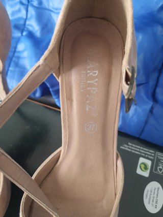 Sandalias tacón alto beige talla 37
