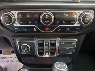 Jeep Wrangler 2.0i, 272cv, FULL......
