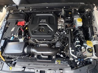 Jeep Wrangler 2.0i, 272cv, FULL......