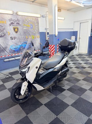 Yamaha Nmax 2025 - Maxi Scooter Automática