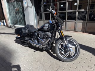 Harley Davidson Sport Glide Negra