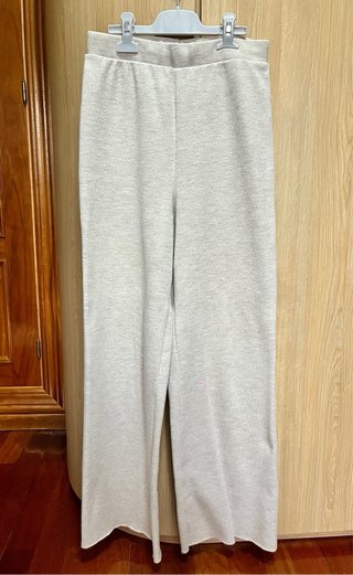 Pantalones anchos color crema (invierno)