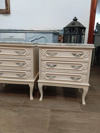 Coppia di Comodini in Marmo e Legno
