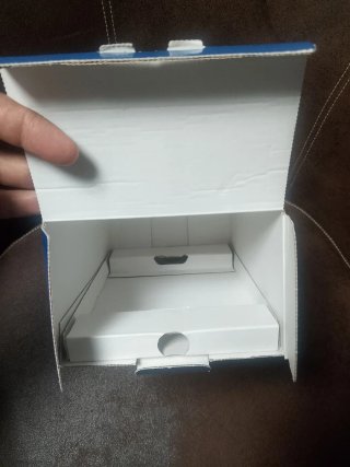 Caja Nintendo 2DS Edición Pokémon Y