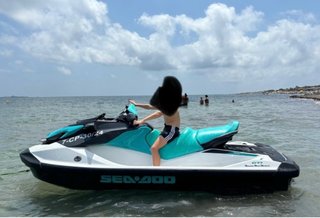 Seadoo GTI 90 azul y blanco