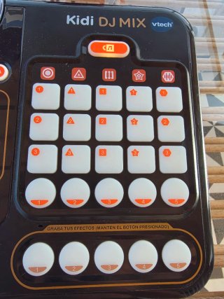 Tabla DJ Kidi DJ MIX