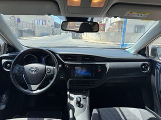 Toyota Auris hibrido 2018 132 kms perfecto estado