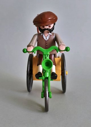 Playmobil Repartidor Victoriano Con Triciclo