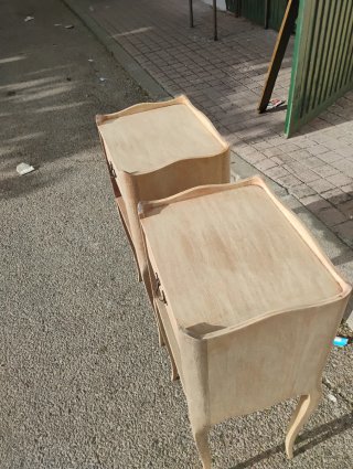 Coppia di tavolini antichi francesi