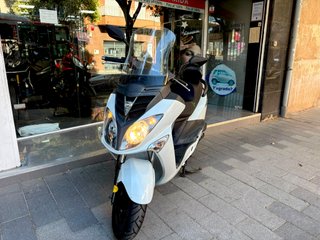 SYM Joyride 125 Evo Blanca