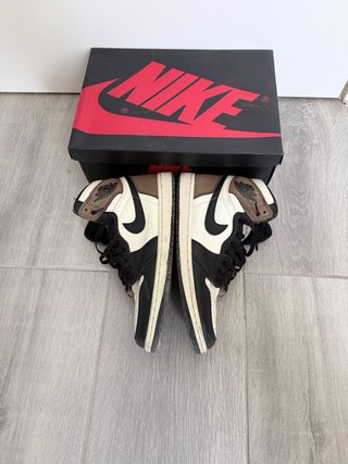 Air Jordan 1 Retro High OG Mocha