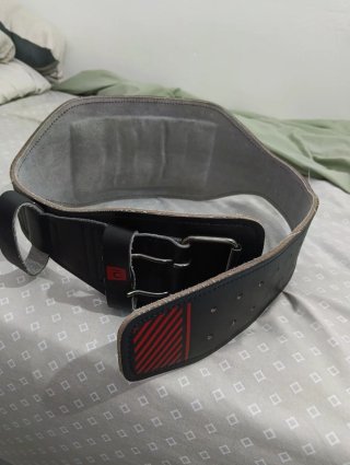 Cinturón de gimnasio cuero y piel
