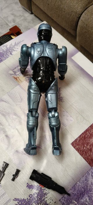 Muñeco Robocop Articulado y habla