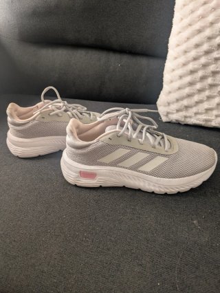 Zapatillas Adidas Grises y Rosas