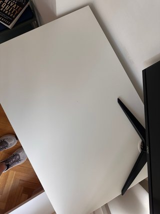 Escritorio Ikea blanco con cajón