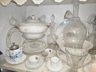 Piezas de Porcelana y Cristal Antiguo