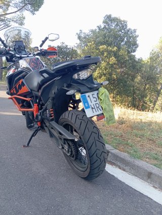 KTM 1190 Adventure Negra y Naranja