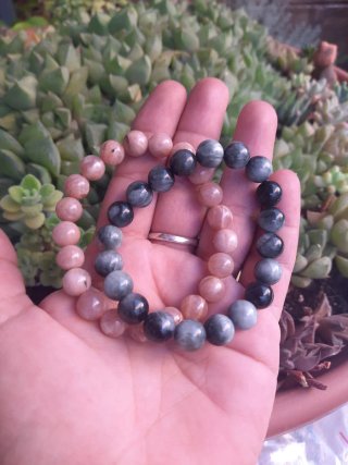Pulsera Ojo de Halcón y Piedra Luna Melocotón