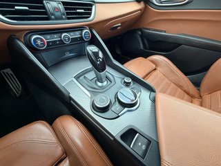 Alfa Romeo Giulia Q4 280cv 2017 (C) Unico dueño