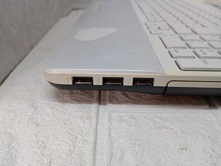 Portátil Sony Vaio VPCEH Blanco (1820)