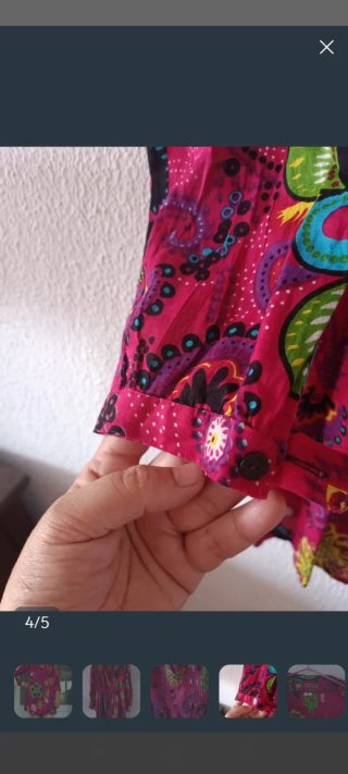 Vestido corto estampado manga larga