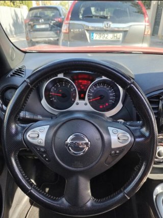 Juke Tekna rojo automático