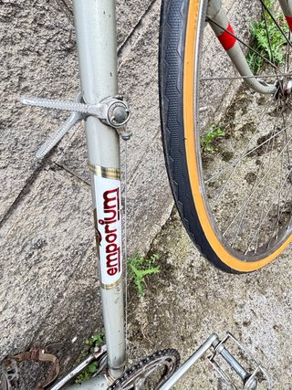 Bicicleta de carretera clásica