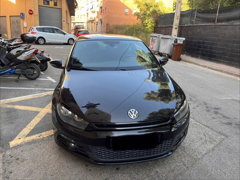 Volkswagen Scirocco 2011 - foto 1