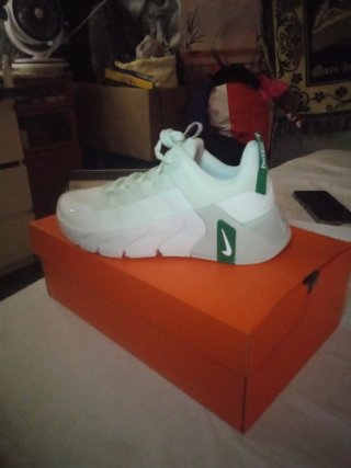 Zapatillas Nike Mujer Blancas y Verdes