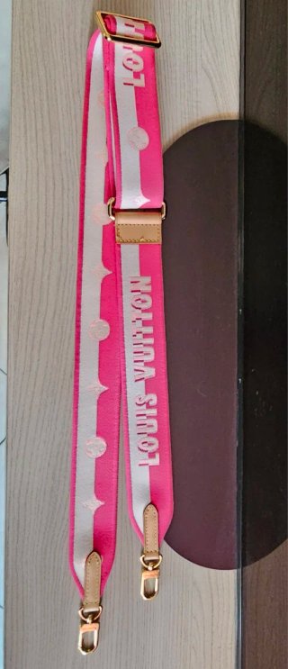 Tracolla Louis Vuitton Rosa e Bianca