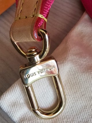 Tracolla Louis Vuitton Rosa e Bianca